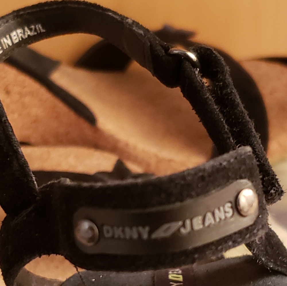 DKNY JEANS Ladies size 7 cork and suede wedge sandal - Picture 5 of 6
